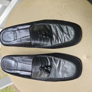 Stuart Weitzman Black and Gray Slide Loafers